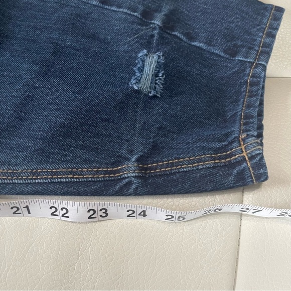 Old Navy Extra High-Rise Balloon Ankle Jeans Size 16 EUC some distressing - Picture 8 of 9